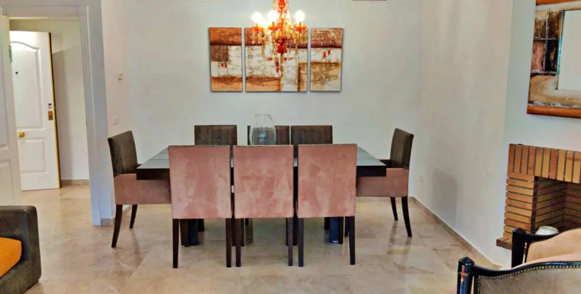Sale of ground floor apartment in Nueva Andalucía 14