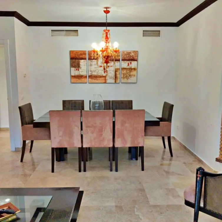 Sale of ground floor apartment in Nueva Andalucía