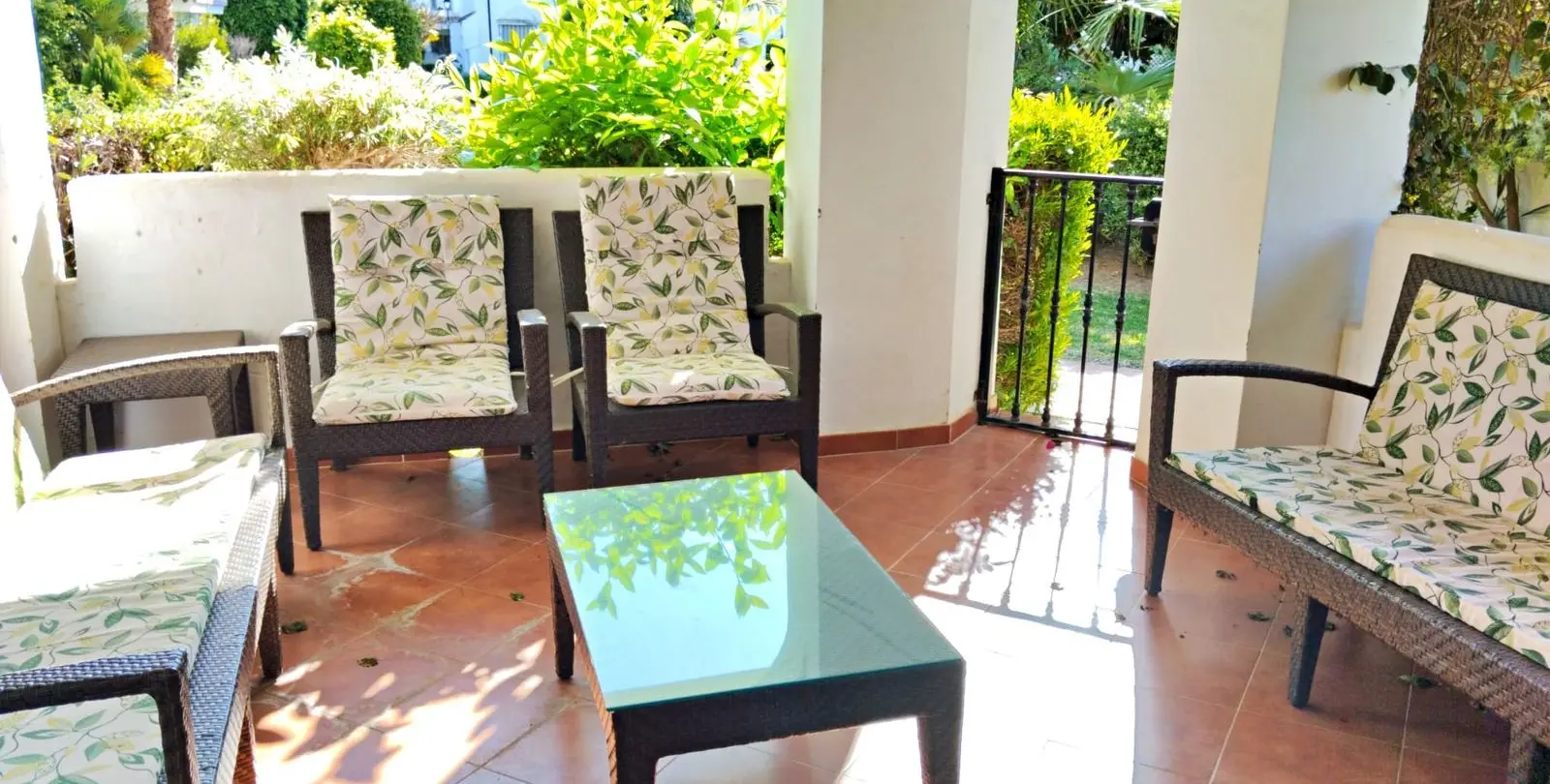 Sale of ground floor apartment in Nueva Andalucía 7