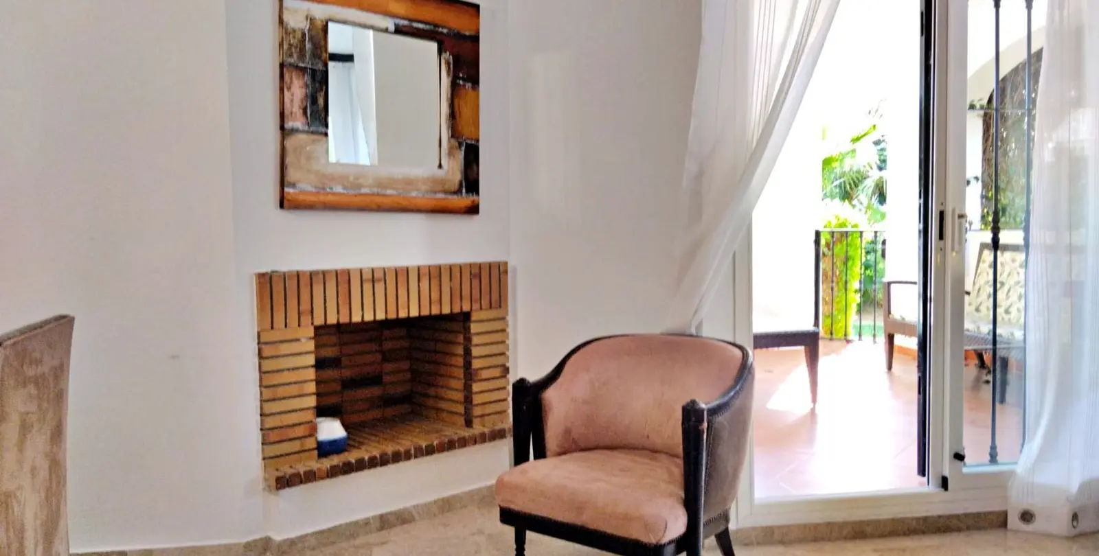Sale of ground floor apartment in Nueva Andalucía 10