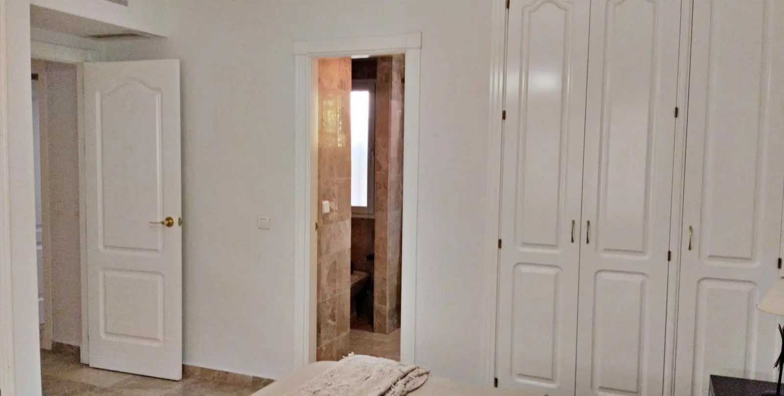 Sale of ground floor apartment in Nueva Andalucía 34