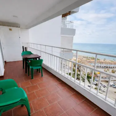 Venta de apartamento en planta media en Benalmadena