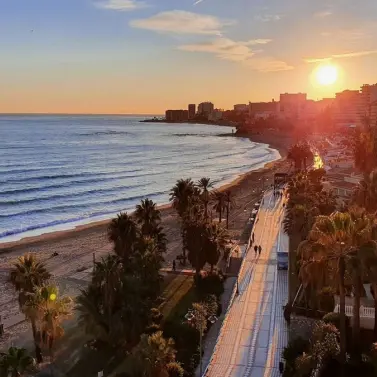 Venta de apartamento en planta media en Benalmadena