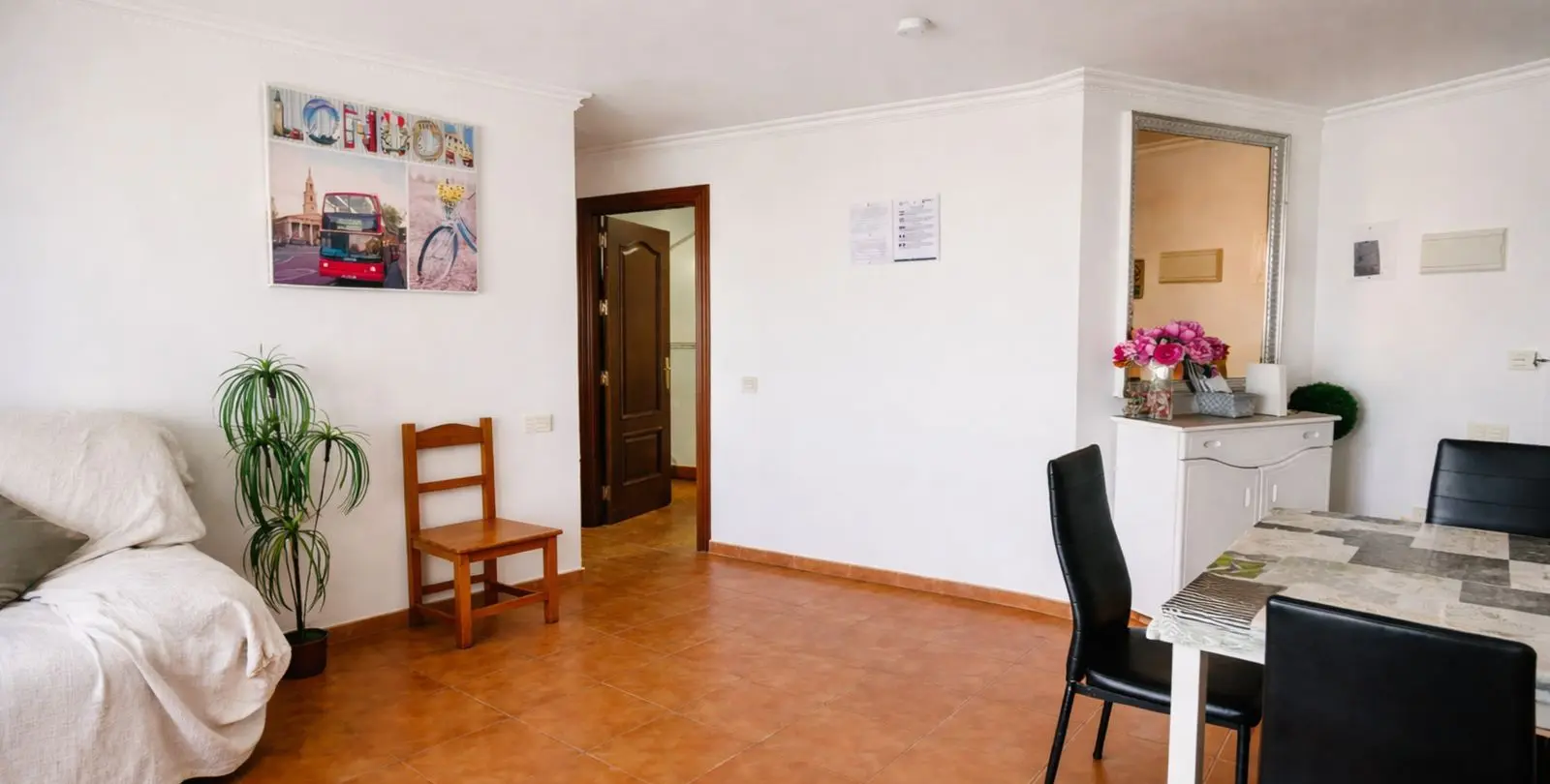 Venta de apartamento en planta media en Benalmadena 9