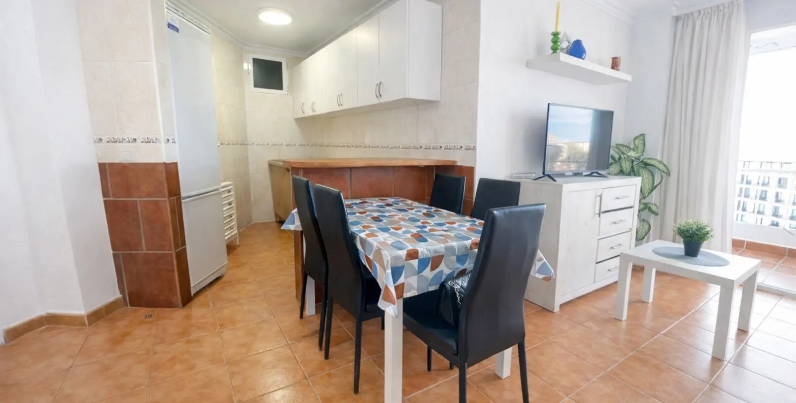 Venta de apartamento en planta media en Benalmadena 12