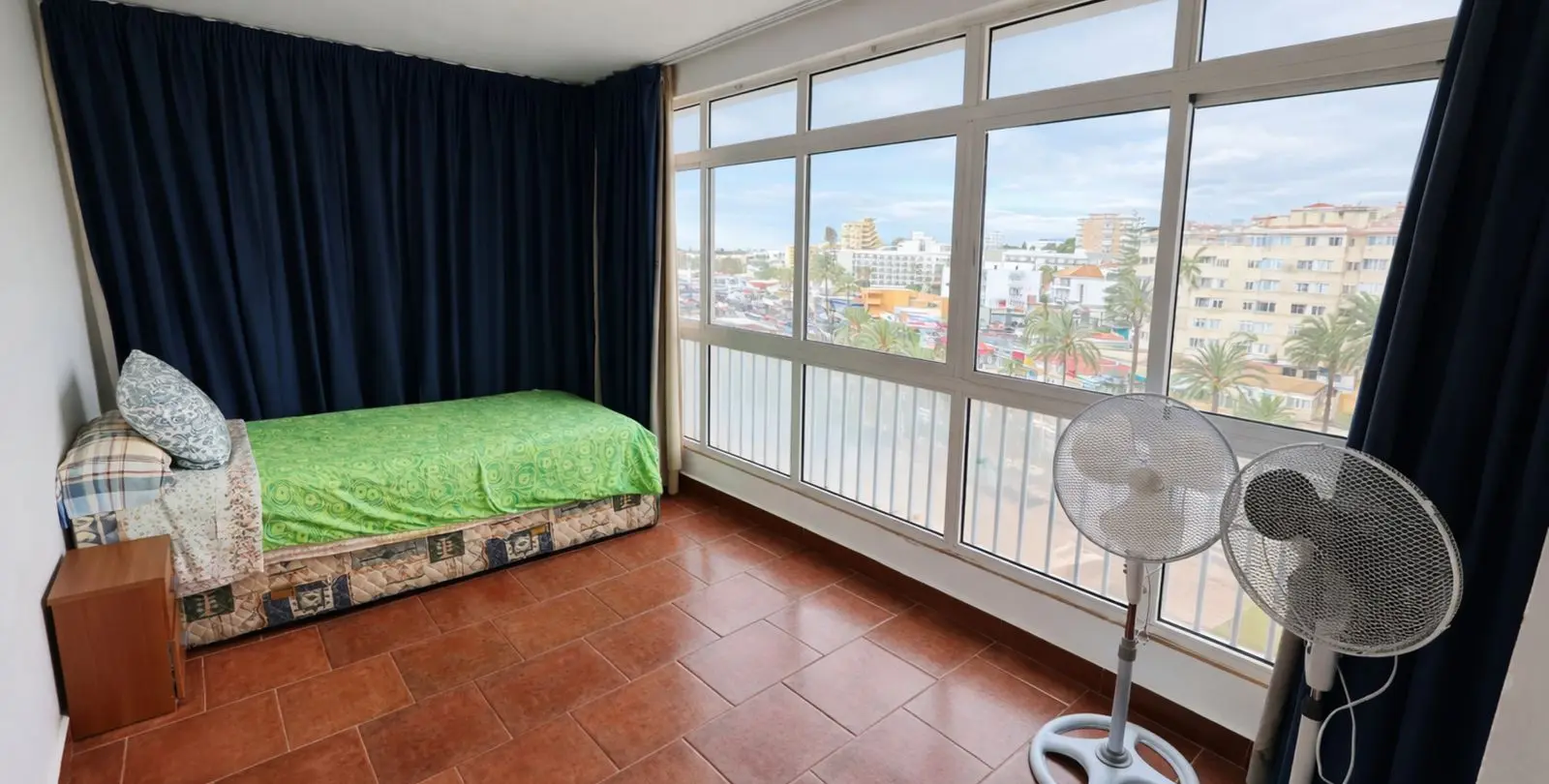 Venta de apartamento en planta media en Benalmadena 23