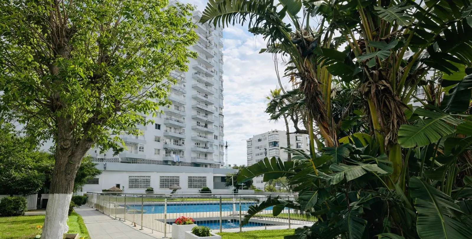 Venta de apartamento en planta media en Benalmadena 24