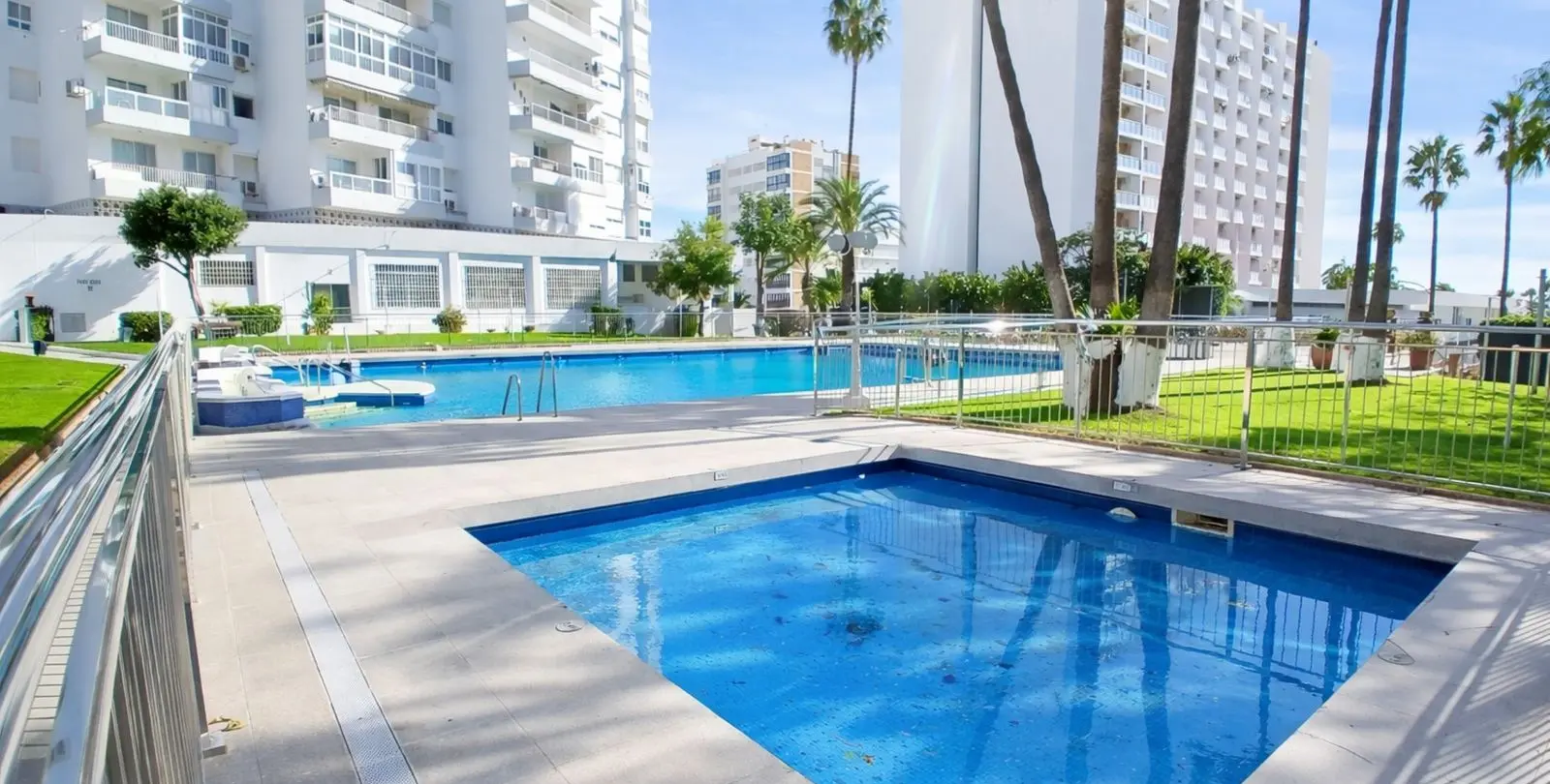 Venta de apartamento en planta media en Benalmadena 25