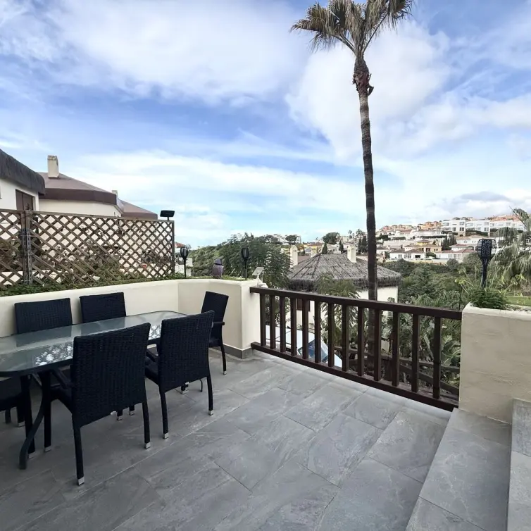Sale of detached villa in Riviera del Sol