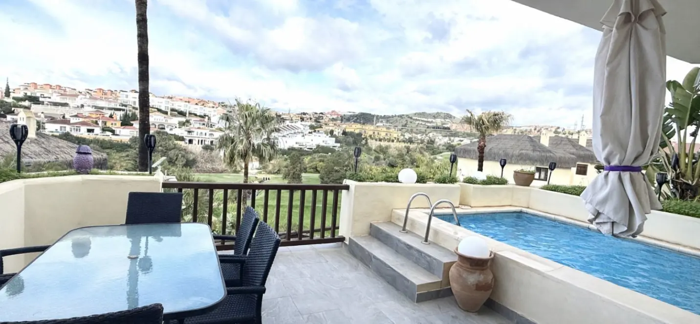 Sale of detached villa in Riviera del Sol 2