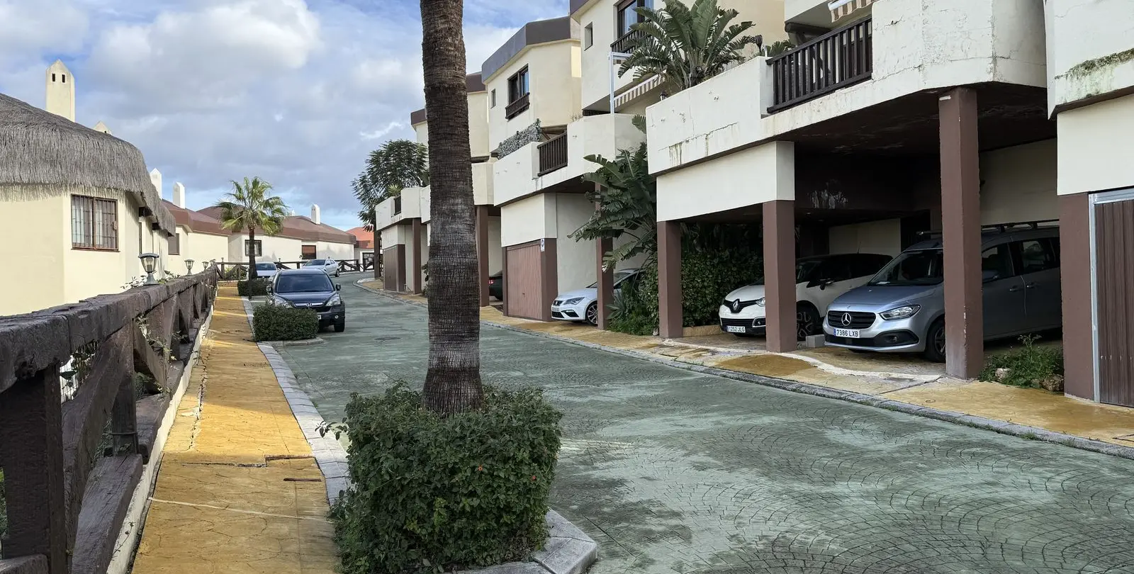 Продажа  отдельно стоящей виллы в Riviera del Sol 28