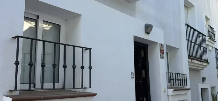 Долгосрочная аренда таунхауса в Benahavís 0