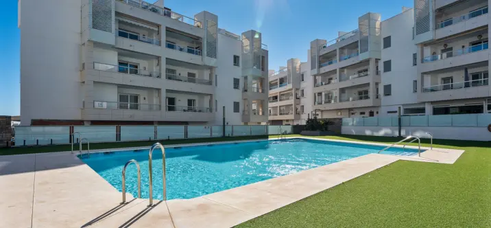 Продажа апартаментов на среднем этаже в San Pedro de Alcántara 1