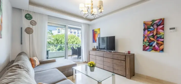 Продажа апартаментов на среднем этаже в San Pedro de Alcántara 3