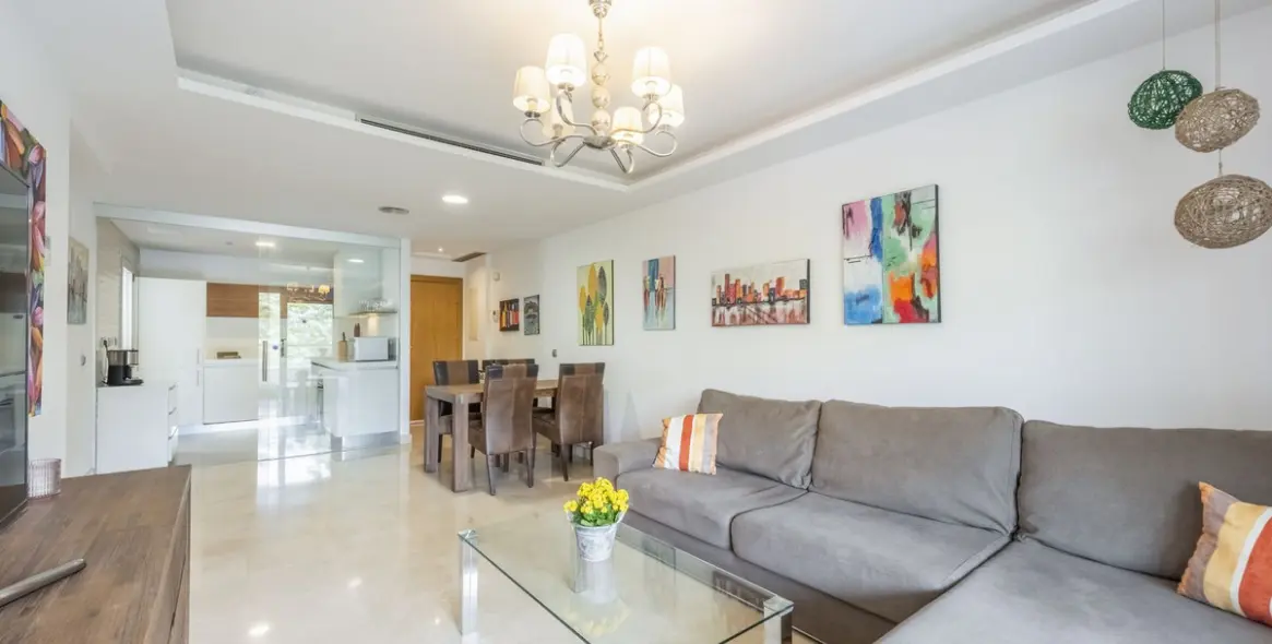 Sale of middle floor apartment in San Pedro de Alcántara 7