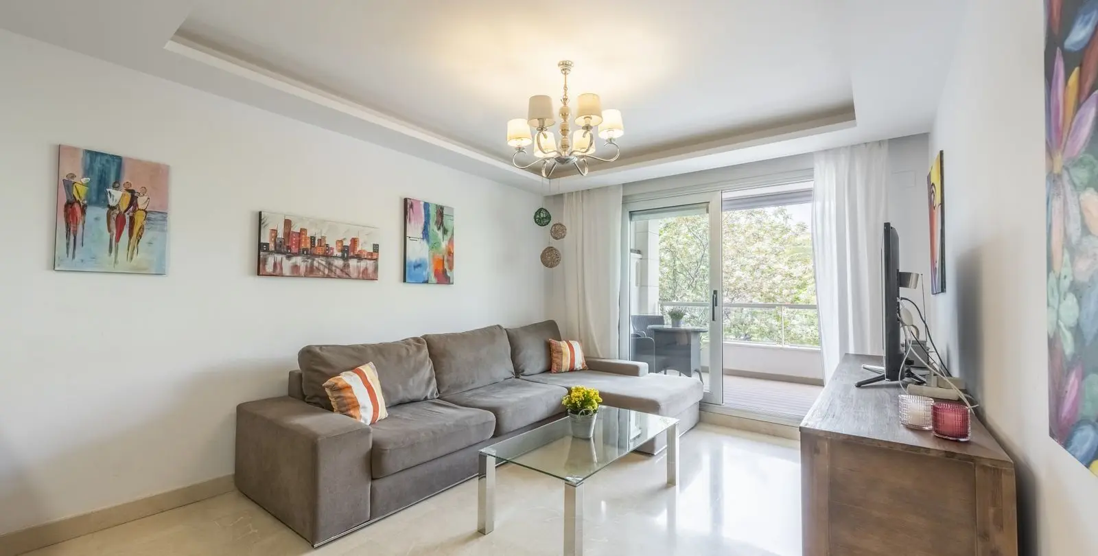 Sale of middle floor apartment in San Pedro de Alcántara 5