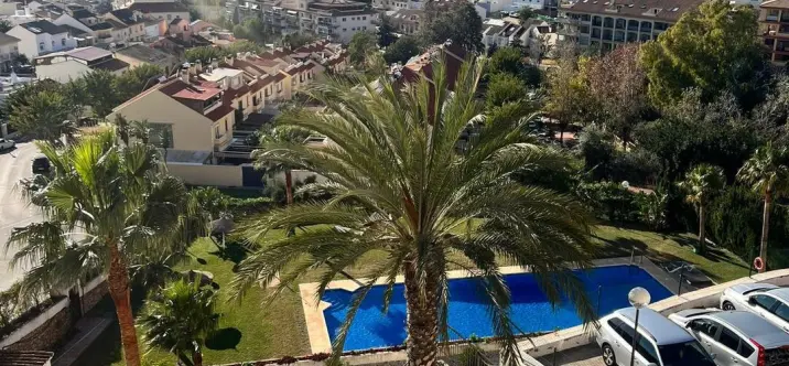 Продажа апартаментов на среднем этаже в Fuengirola 0