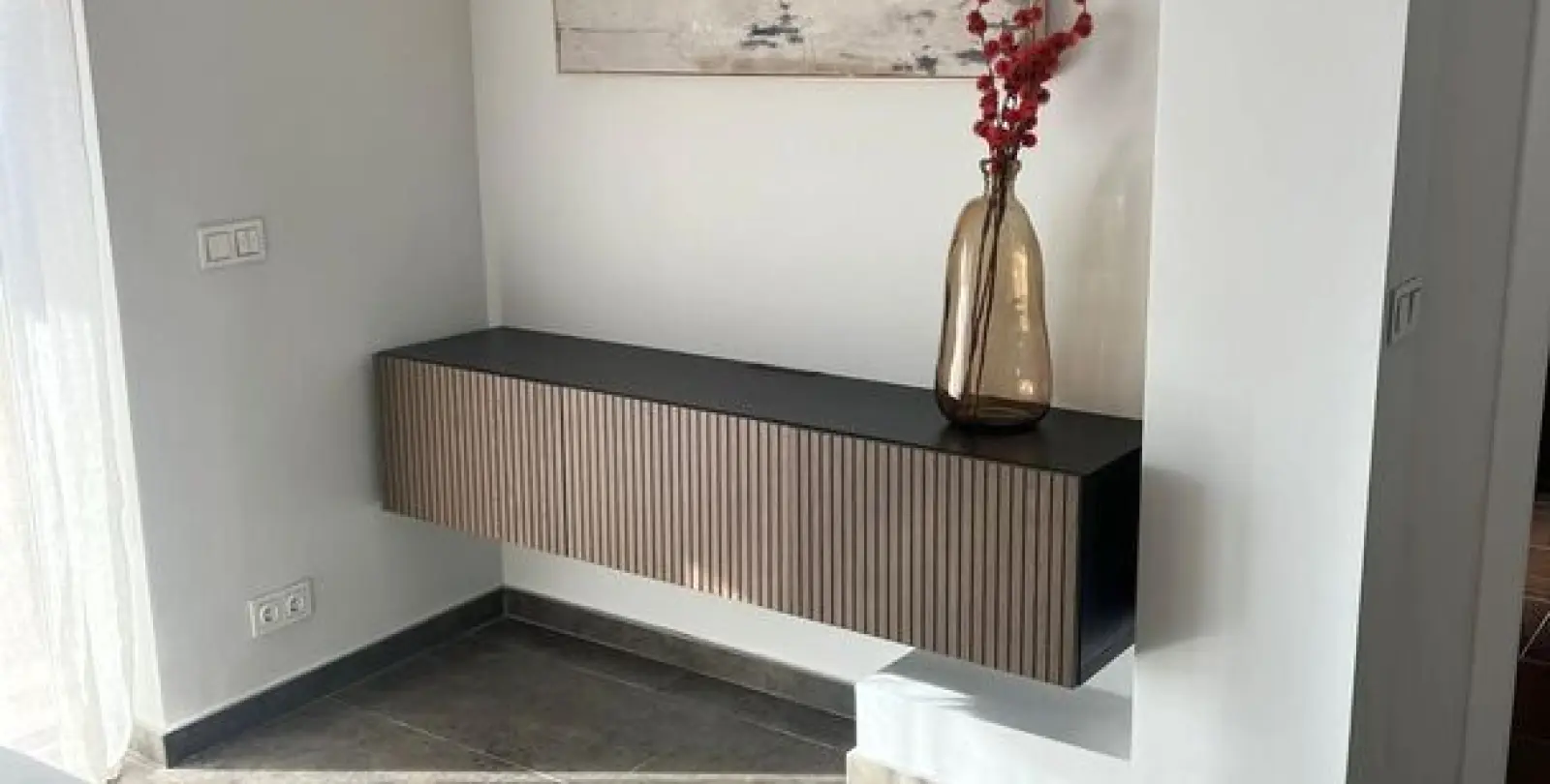 Sale of middle floor apartment in Fuengirola 11