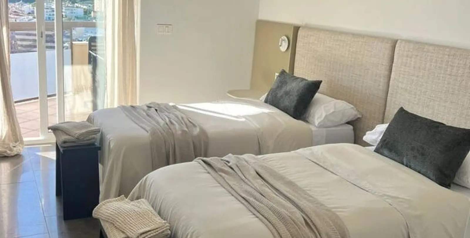Sale of middle floor apartment in Fuengirola 20