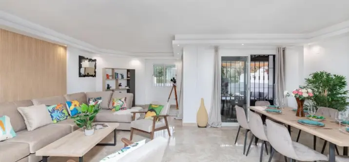 Sale of townhouse in Nueva Andalucía 3