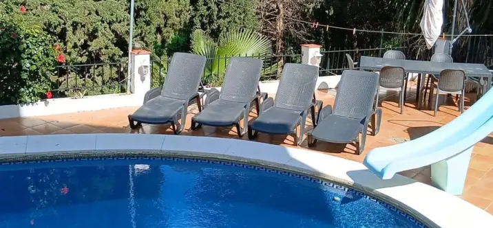 Продажа  отдельно стоящей виллы в El Faro 0