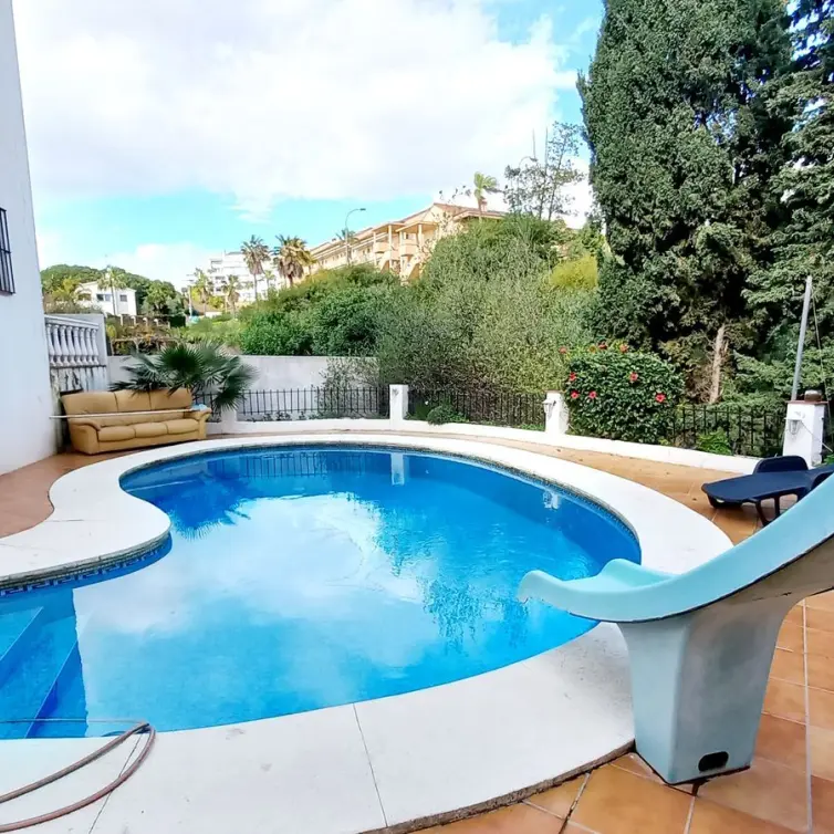 Venta de villa independiente en El Faro