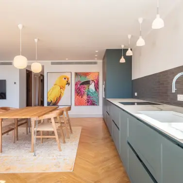 Venta de apartamento en planta media en Nueva Andalucía