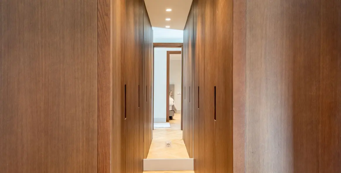 Venta de apartamento en planta media en Nueva Andalucía 19