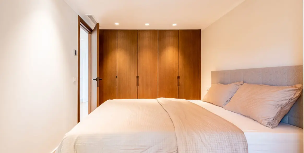 Venta de apartamento en planta media en Nueva Andalucía 20