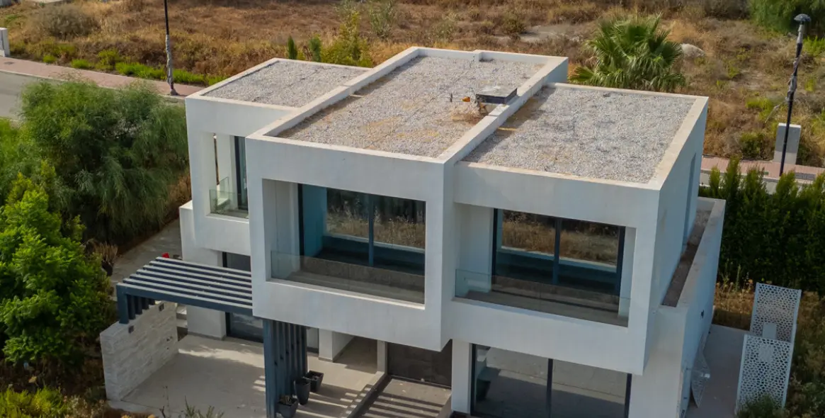 Venta de villa independiente en Estepona 1