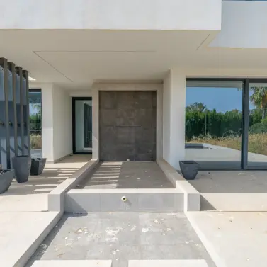 Venta de villa independiente en Estepona