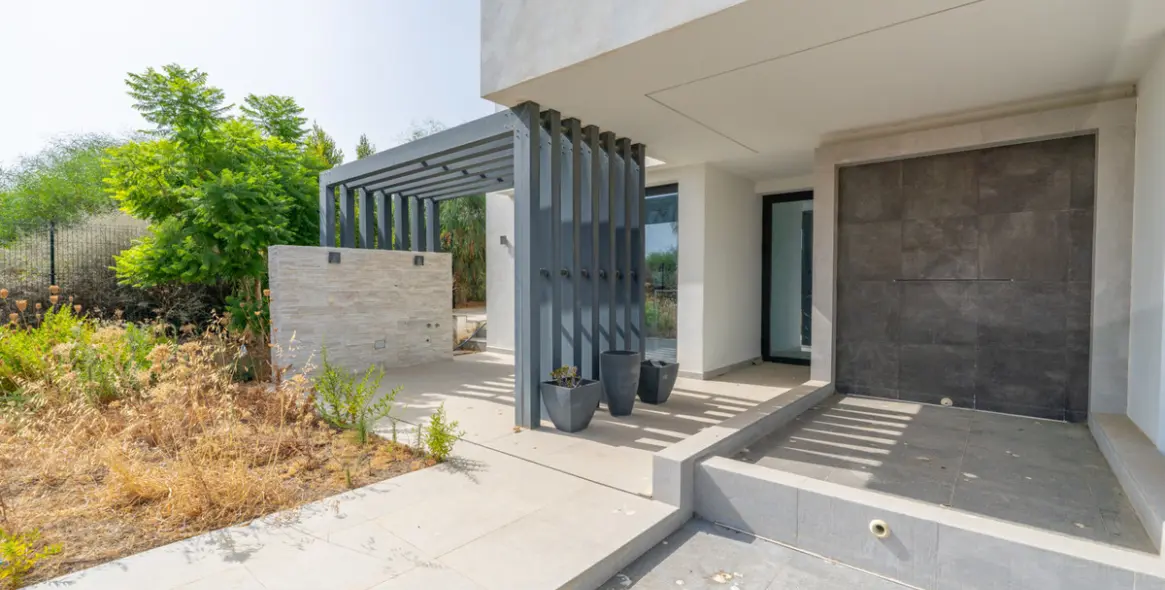 Venta de villa independiente en Estepona 5