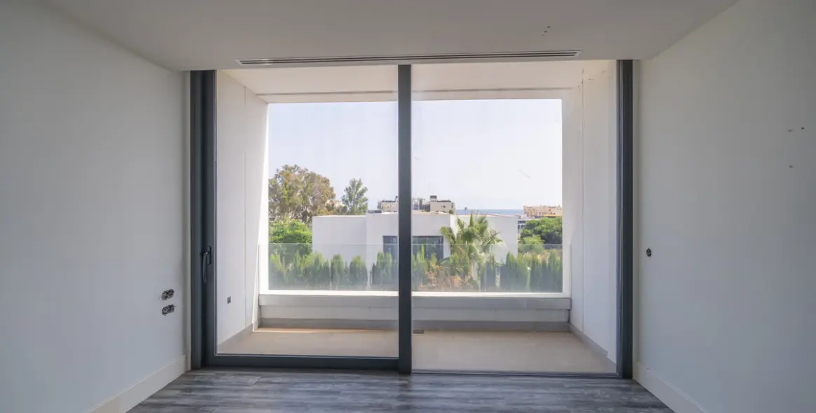 Venta de villa independiente en Estepona 18