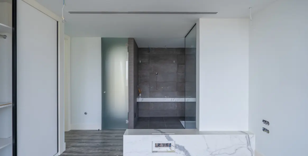 Venta de villa independiente en Estepona 19