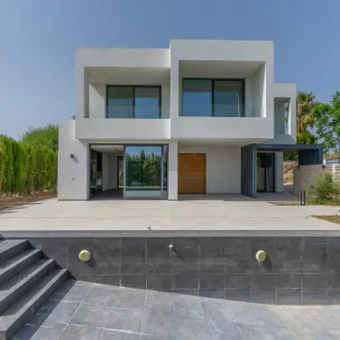Venta de villa independiente en Estepona