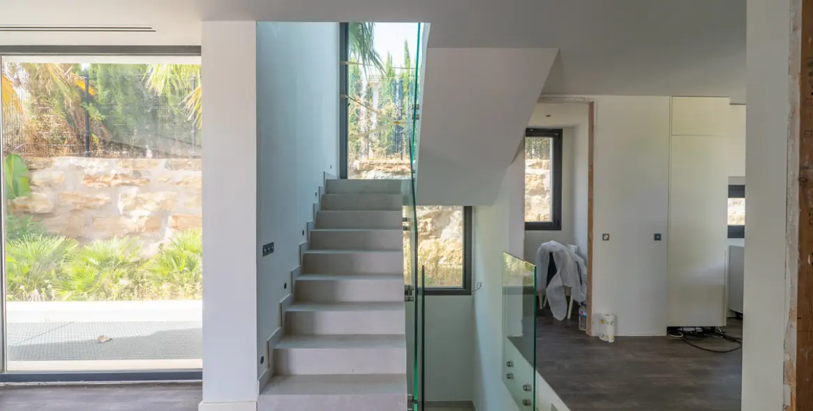 Sale of detached villa in Estepona 20