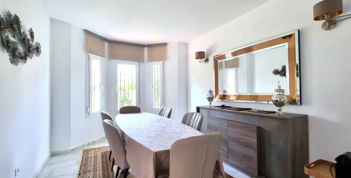 Venta de villa independiente en Calahonda 4