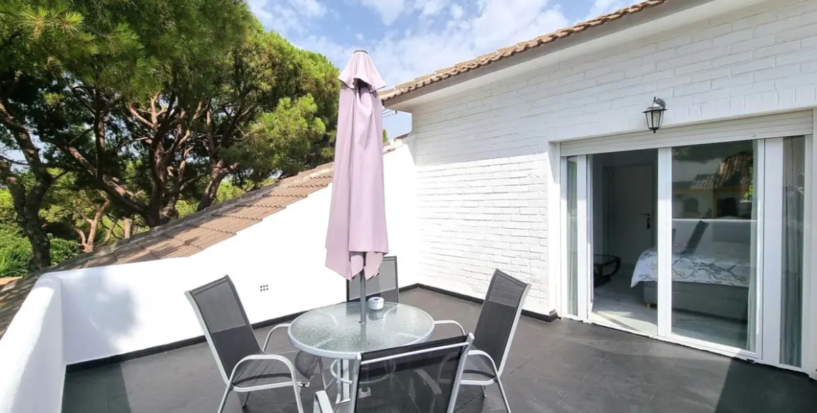 Venta de villa independiente en Calahonda 15