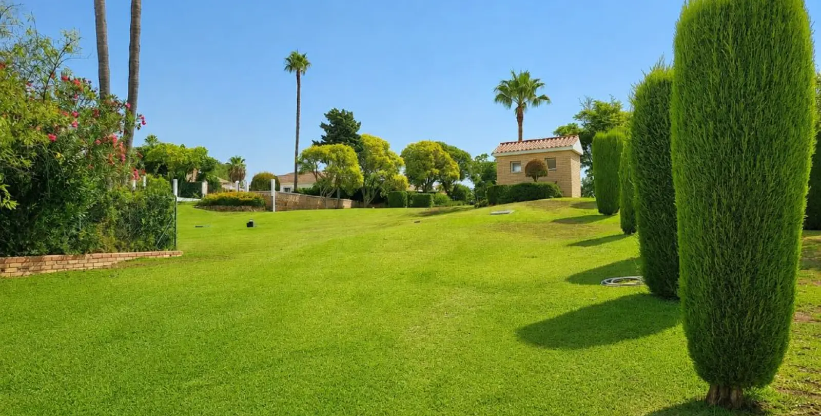 Sale of detached villa in Calahonda 19