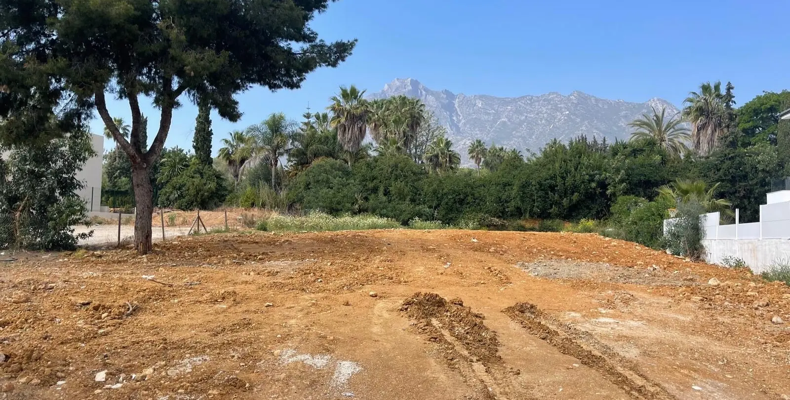 Venta de parcela residencial en The Golden Mile 1