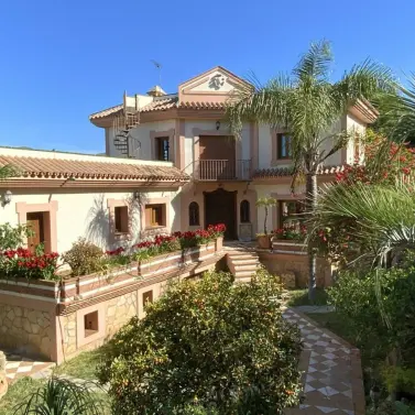 Venta de finca - cortijo en New Golden Mile