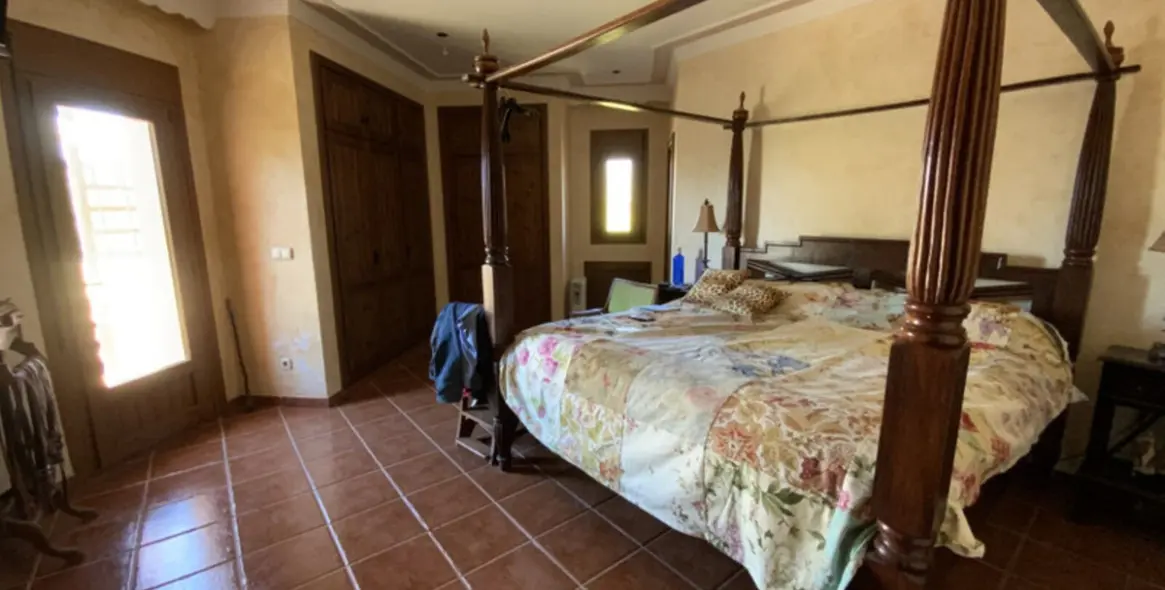 Venta de finca - cortijo en New Golden Mile 17