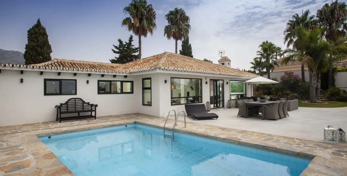 Venta de villa independiente en Sierrezuela 3