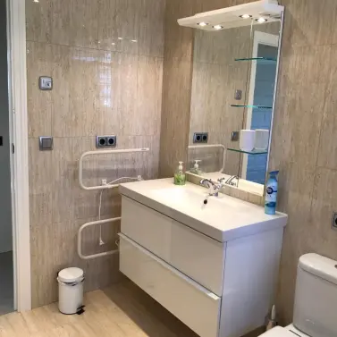 Venta de villa independiente en Sierrezuela