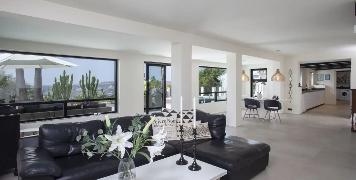 Venta de villa independiente en Sierrezuela 23