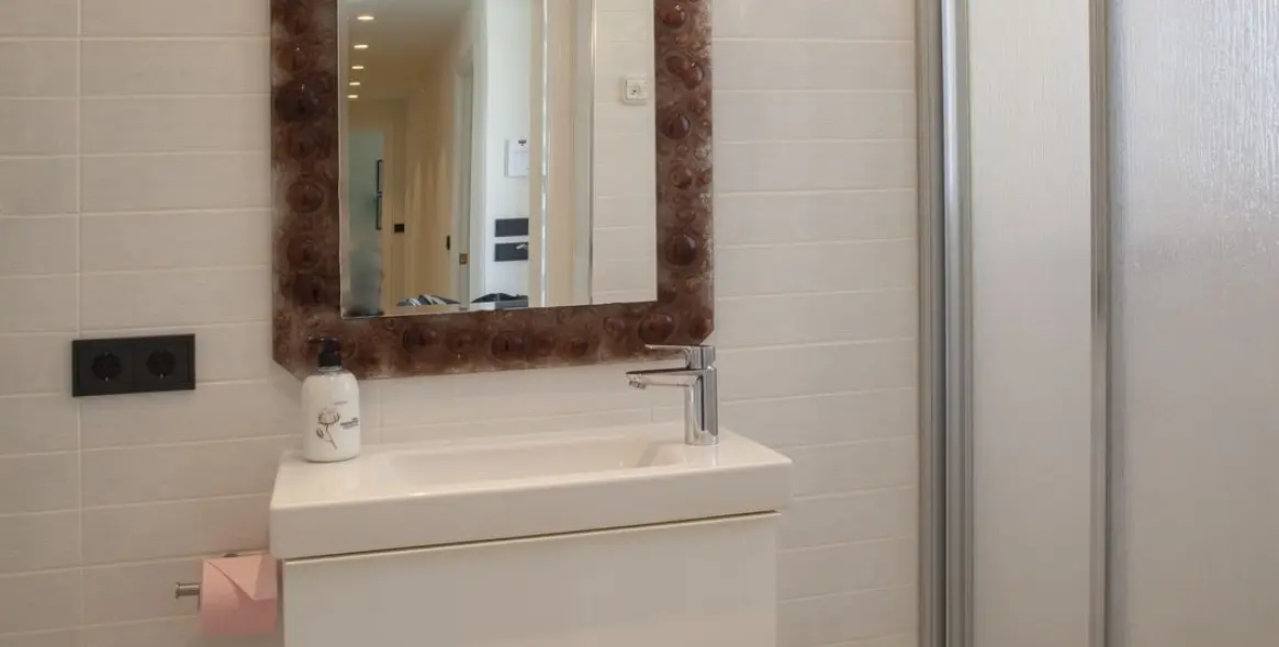 Sale of detached villa in Sierrezuela 24