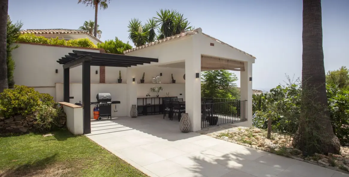 Sale of detached villa in Sierrezuela 32