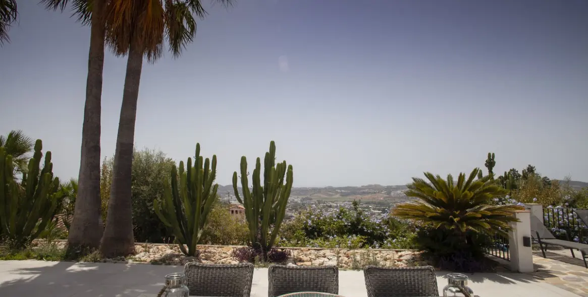 Sale of detached villa in Sierrezuela 33