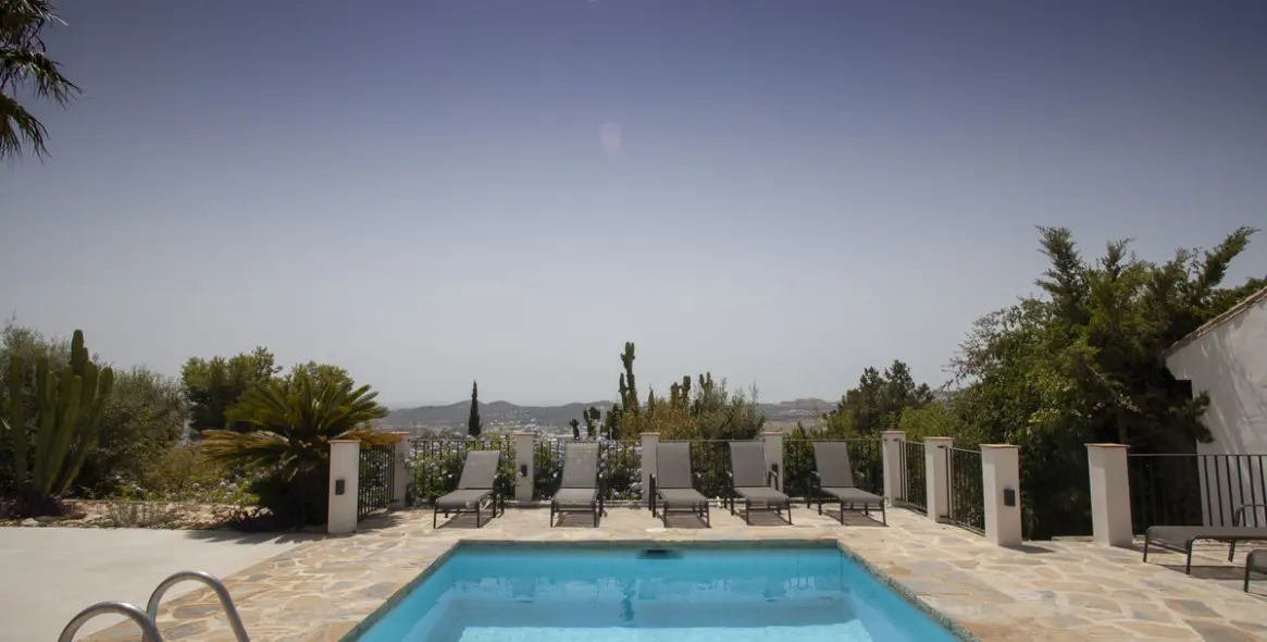 Sale of detached villa in Sierrezuela 34