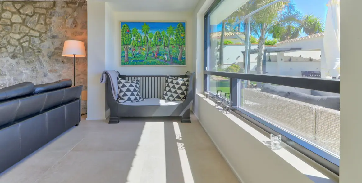 Sale of detached villa in Sierrezuela 45